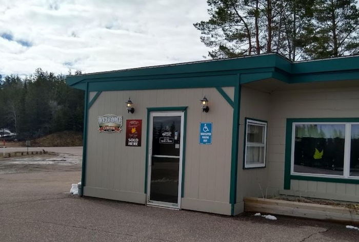 Beekers Grub and Lodging (Corner Cafe & Motel ) - Web Listing (newer photo)